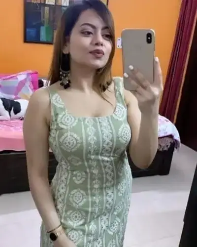 Call Girl in Sendhwa